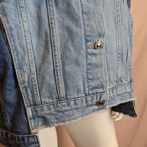 Patchwork by Stradivarius Oversized Two Tone Wash Denim Jacket size Small - Picture 4 of 14